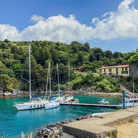 Beautiful House Near The Beach Lerici Italy *